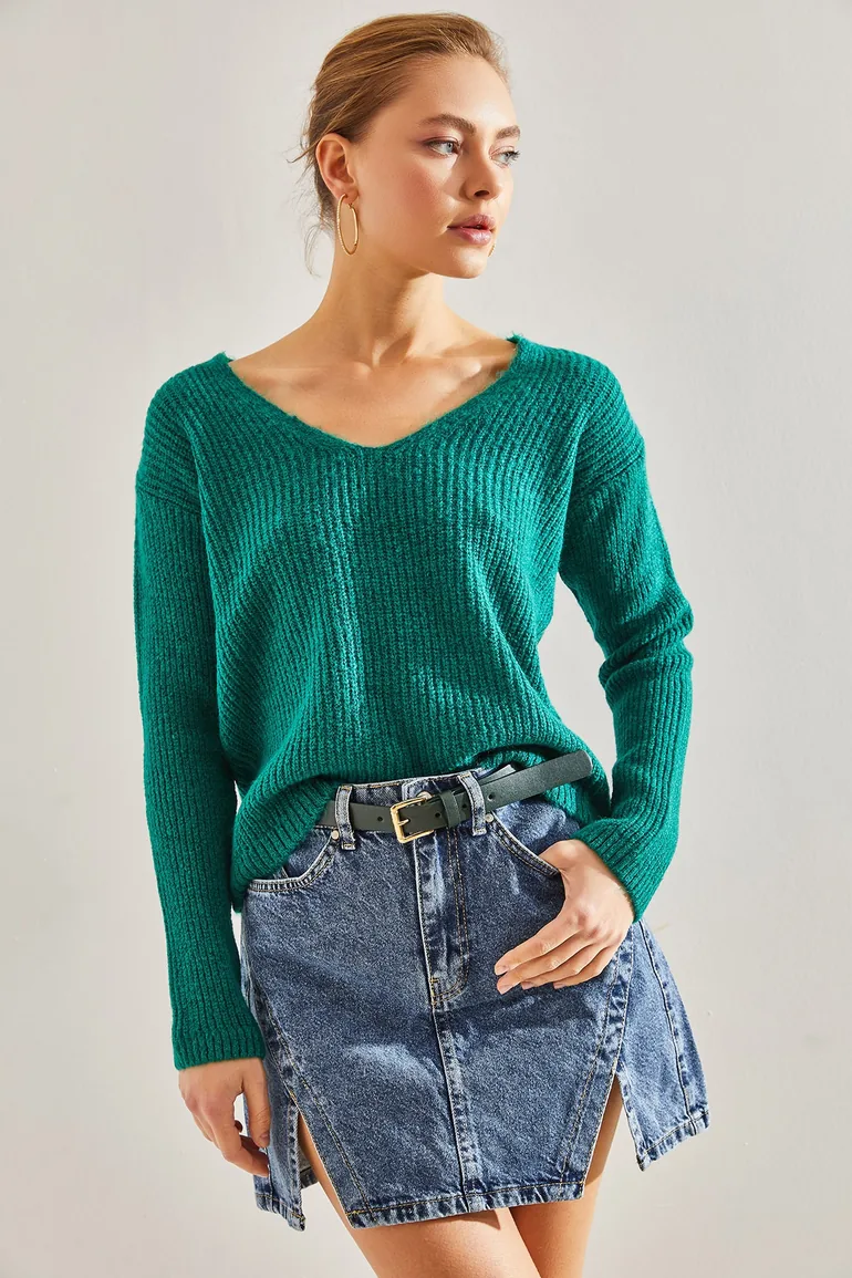 Women's V-Neck Knitwear Sweater - 3