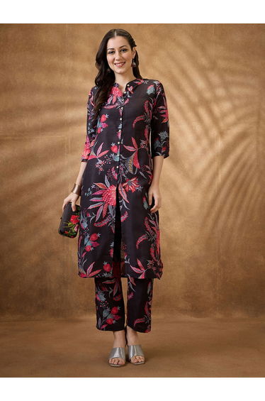 Women Black Mandarin Collar Floral Print Kurta with Pants Set