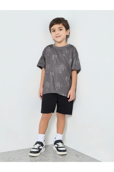 Boys Palm Tree Emrboidered Dropped Shoulder Relaxed Fit T-Shirt
