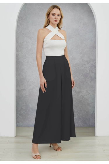 Folded Front Accent Wide-Leg Pants in Black