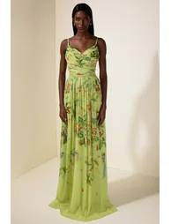 فستان ماكسي شيفون بطبعة أزهار بلا أكمام