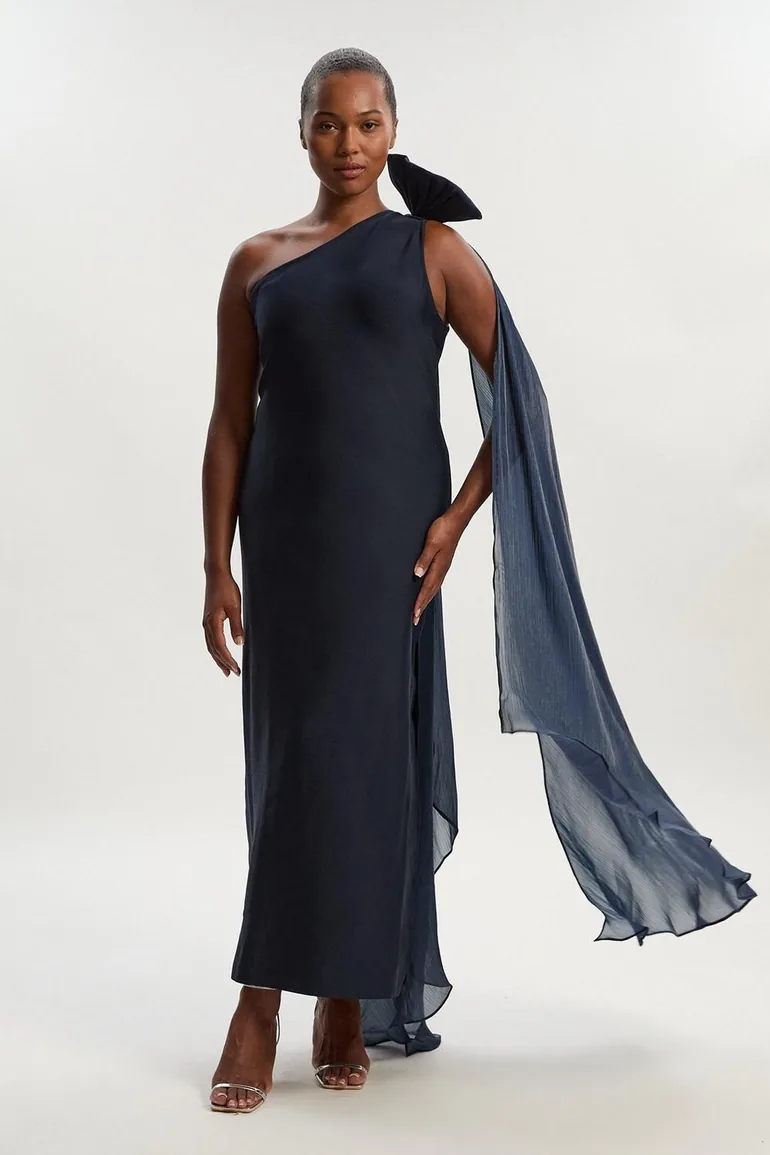 Plus Size Bandage Figure Form Knit Tassel Sleeve Detail Maxi Dress Karen  Millen : Dresses : VogaCloset Oman