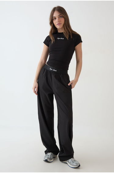 DSGN Studio Fitted Short Sleeve T-Shirt - black