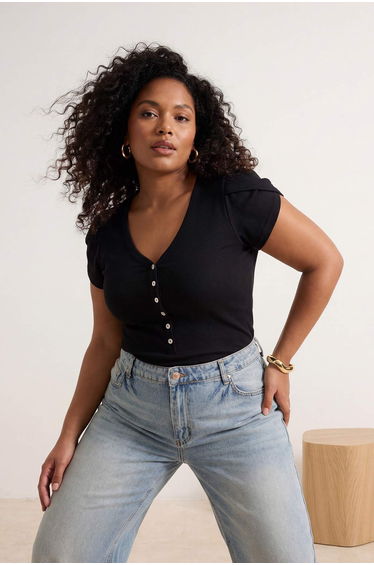 Black V-Neck Buttoned Camisole Knitted Plus Size Blouse