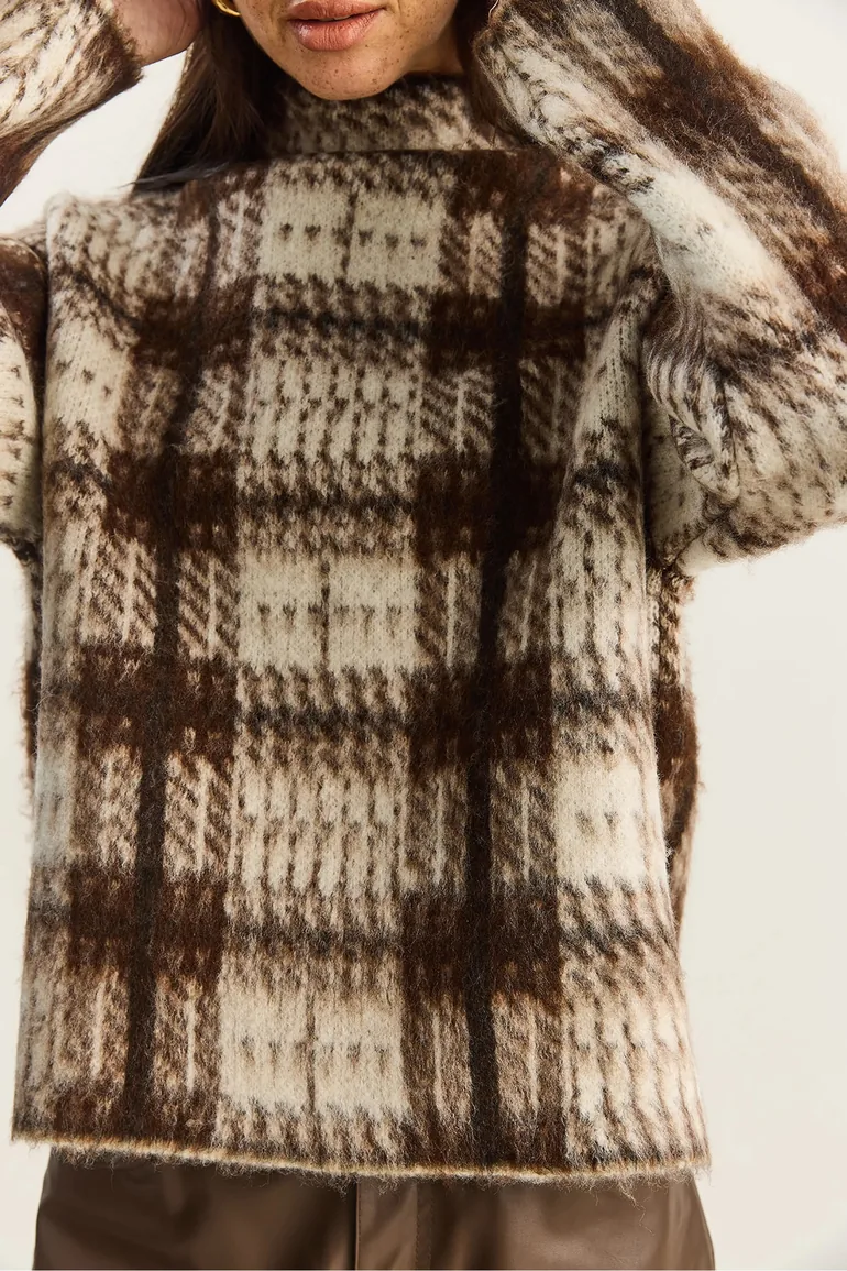 LUCCI Thick Plaid Half Turtleneck Sweater - 5
