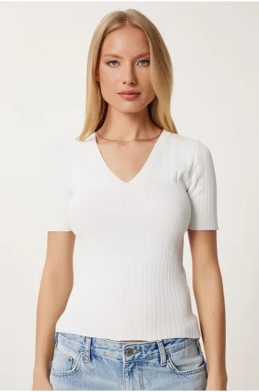 Women's White V-Neck Stretchy Summer Knitwear Blouse