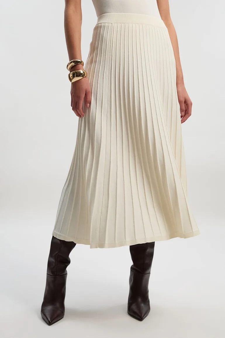 High Waisted Textured Knit Full Maxi Skirt - 2