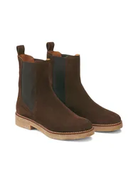 Suede Chelsea Boots with CrÃªpe Sole