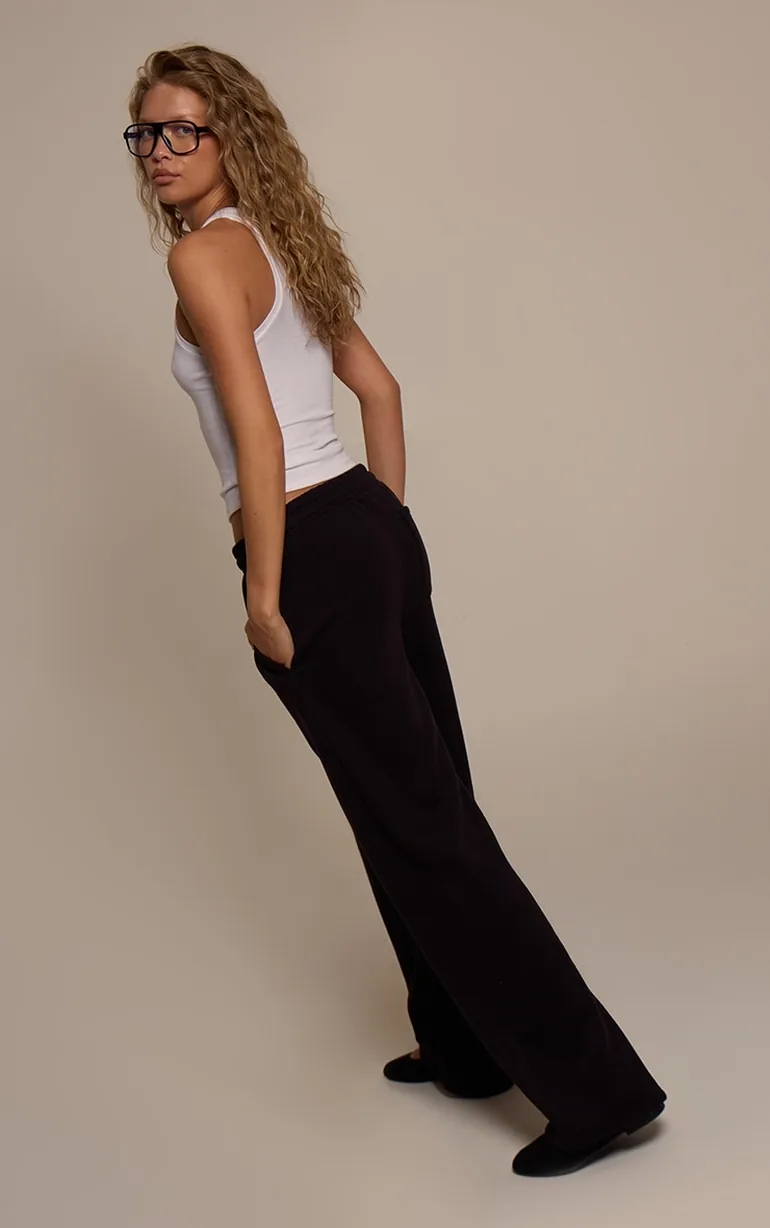 Prettylittlething Black Straight-Cut Joggers - 2