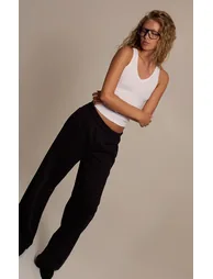 Prettylittlething Black Straight-Cut Joggers
