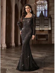Classic Style Hot Drill Beading Square Neck Slim Long Sleeve Gown Dresses
