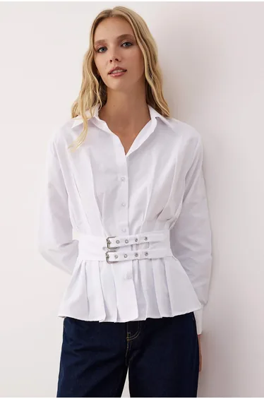 Belt Detail