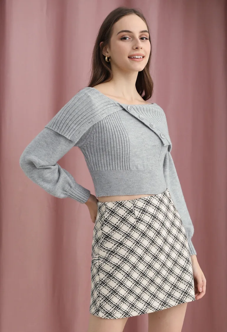 Flap Buttoned Collar Knit Crop Top in Grey - 2