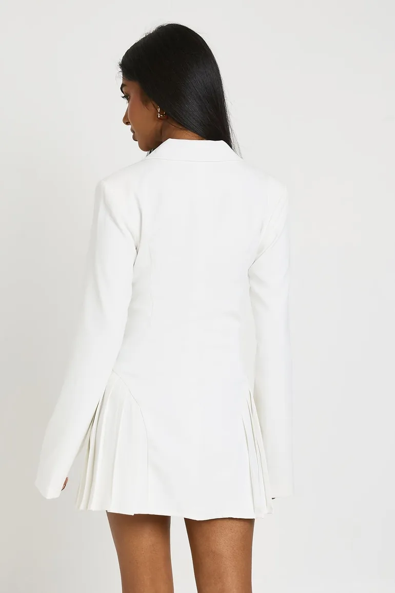 Tailored Structured Cinched Waist Pleated Blazer Dress - ivory - 2