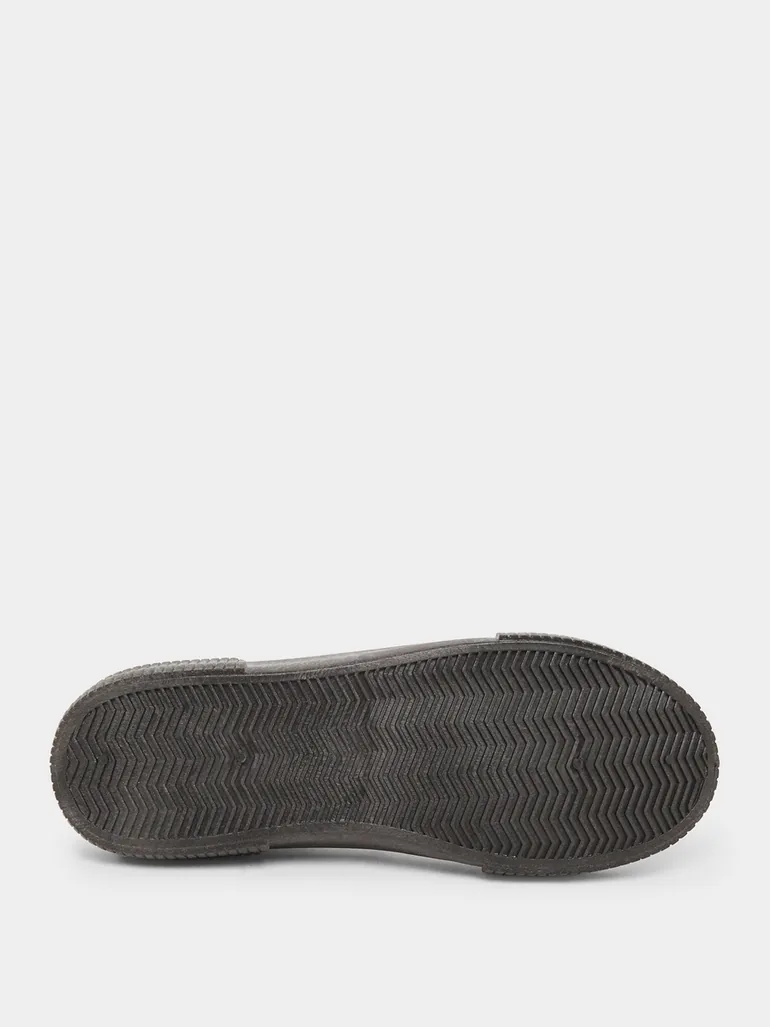 Men Canvas Contrast Sole Sneakers - 5