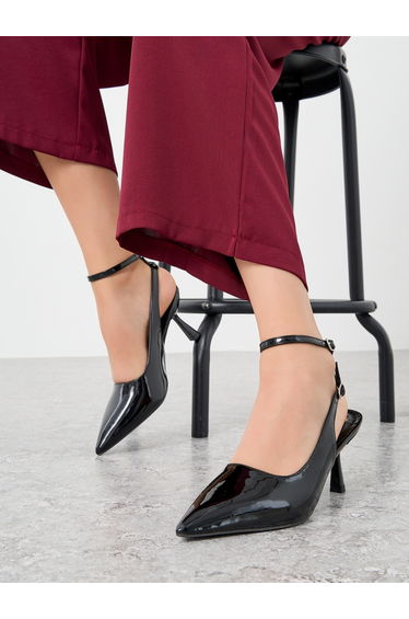 Plain Pointed Toe Ankle Strap Heel Shoes