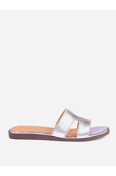 Dory Silver Flat Sandals
