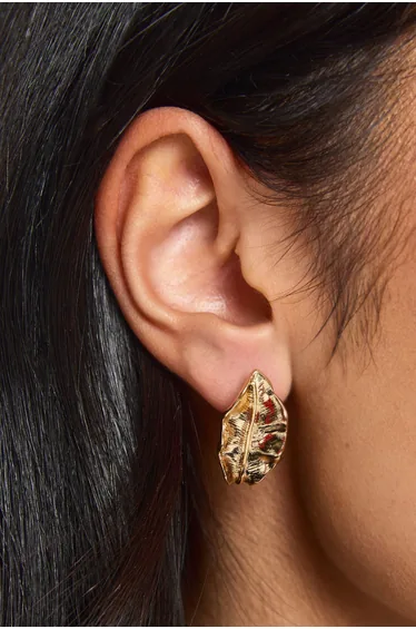 Leaf Detail Huggie Earrings - gold
