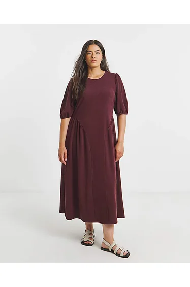 فستان جيرسية بمظهر كتان