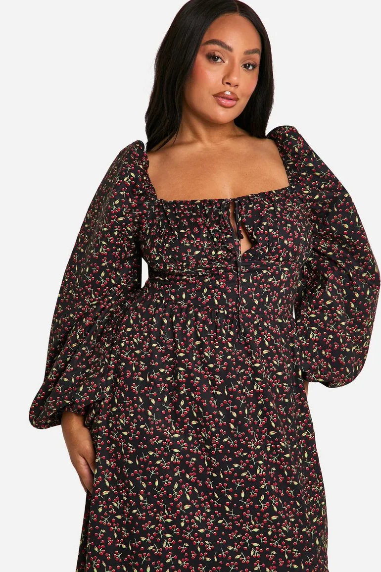 Shop Plus Ditsy Balloon Sleeve Milkmaid Maxi Dress Online in Oman Shop Plus Ditsy Balloon Sleeve Milkmaid Maxi Dress Online in Oman