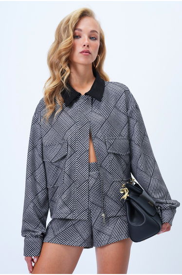 Women's Black Suede Collar Double Pocket Cuff Sleeve Hidden Placket Zipper Jacket