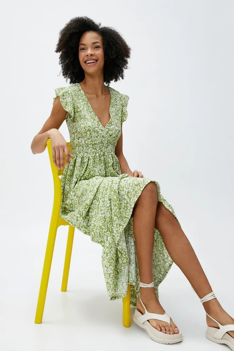 Koton Green Floral Midaxi Smock Dress Koton : Holiday Dresses : VogaCloset Oman Koton Green Floral Midaxi Smock Dress Koton : Holiday Dresses : VogaCloset Oman