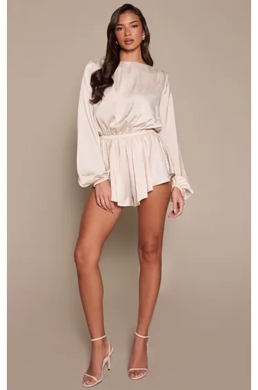 أفرول قصير بأكمام منفوخة - كريمي