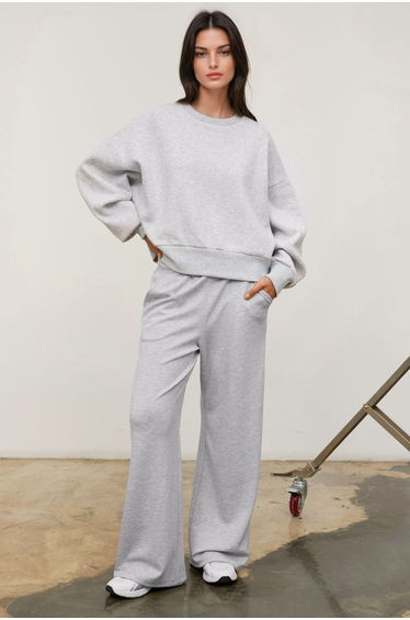 Loose Fit Crew Neck Knitted Sweatshirt