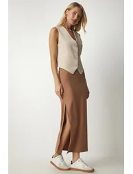 Women's Biscuit Knitted Woven Midi Skirt with a Slit