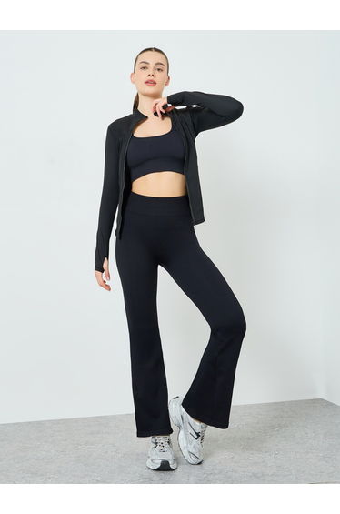 Women Black Broad Contour Thumbhole Jacket