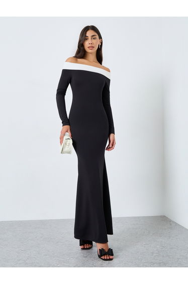 Black Off Shoulder Neck Mermaid Hem Maxi Dress