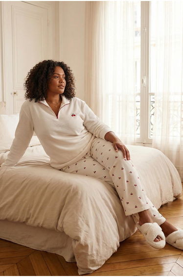 Ecru-red cherry zippered soft winter waffle knit pajama set
