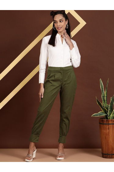 Women Green Tapered Fit Solid Pants