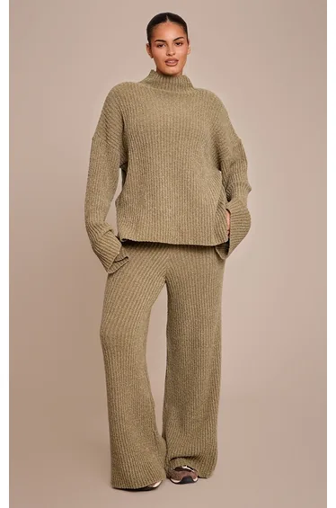 Plus Khaki Rib Boucle Knit Oversized Jumper