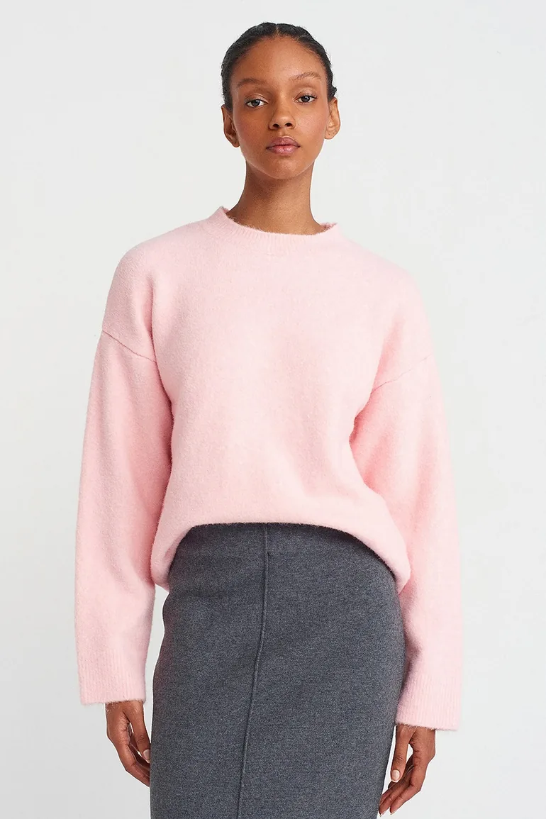 DILVIN Women's Solid Crew Neck Ribbed Sweater - 1