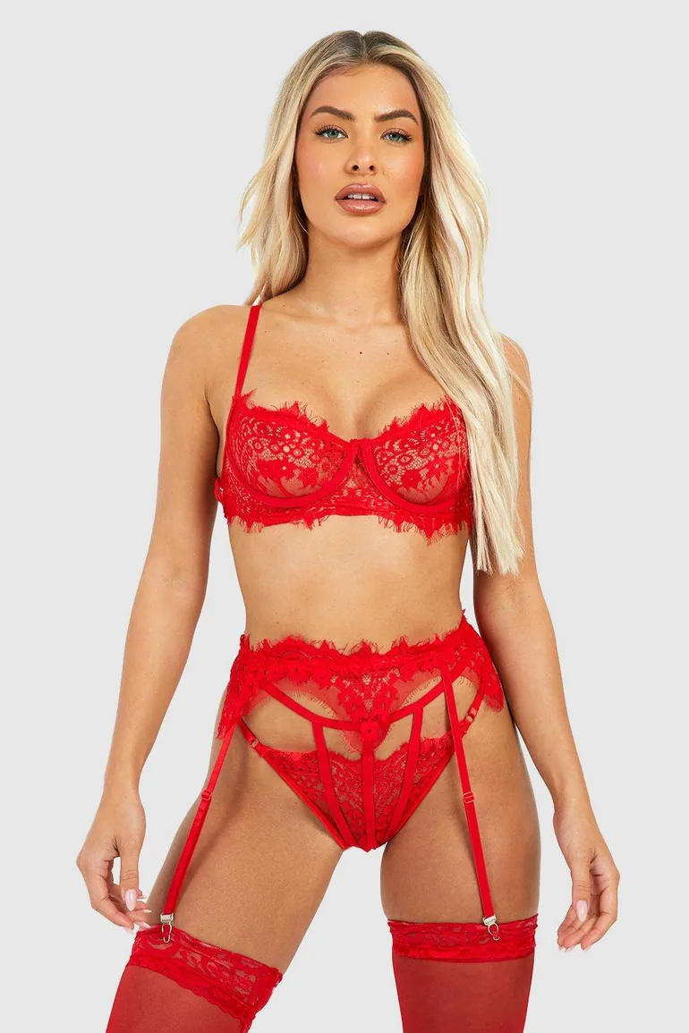 Valentine's Crotchless Eyelash Lace Bralette Suspender And Thong Set