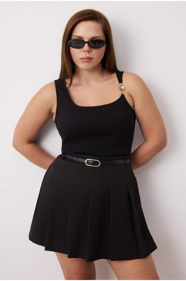 Black Accessory Knitted Plus Size Blouse