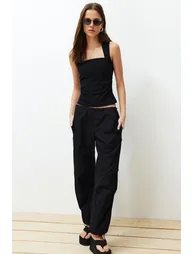 تانك توب بحمالات عريضة أسود بياقة مربع - 2