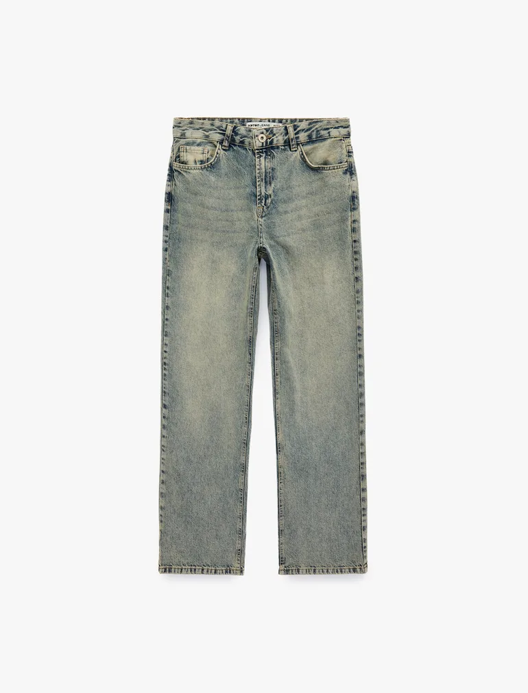 Straight Jeans