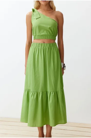 Green Woven One-Shoulder Blouse and Skirt Suit