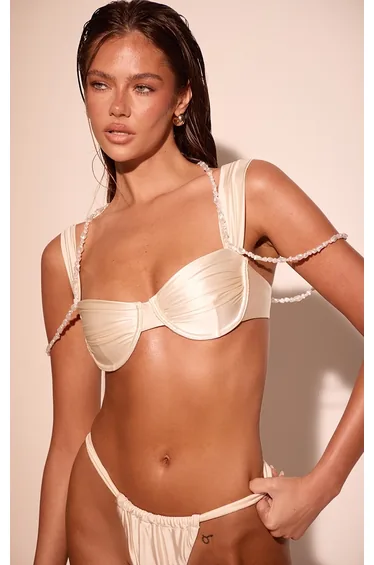 بكيني بريتي ليتل ثينق باللون الذهبي