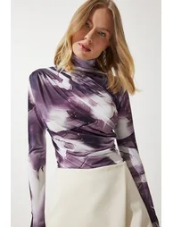 بلوزة مزمومة بياقة عالية - 2