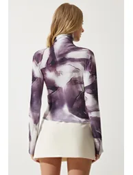 بلوزة مزمومة بياقة عالية - 3