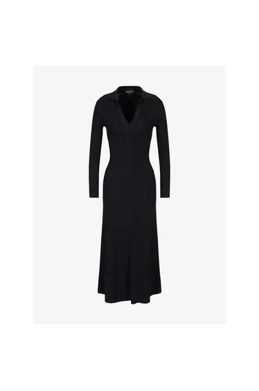 فستان لون أسود