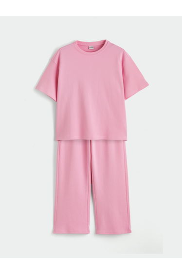 Crew Neck Girls' T-Shirt and Sweatpants