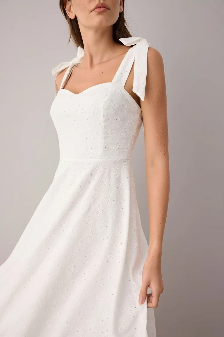 White Embroidered Skirt Waist-Opening Plain Maxi Woven Dress - 3