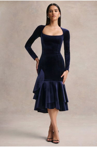 Emberlyn | Navy Velvet Scoop-Neck Fishtail Dress