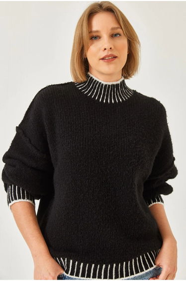 LUCCI Patterned Turtleneck Loose Fit Sweater