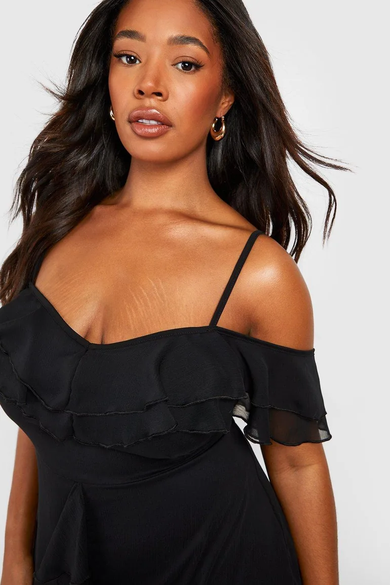 Plus Ruffle Cold Shoulder Maxi Dress - black - 3