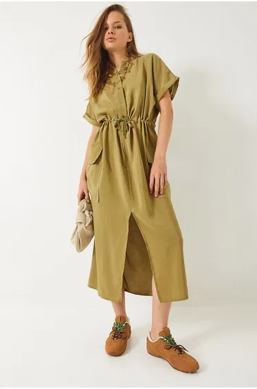 LUCCI Relaxed Fit Midi Dress with Shirt Collar and Pockets
